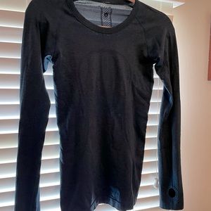 Swiftly Tech Long Sleeve Shirt 2.0 Race Length. Size 2. Navy